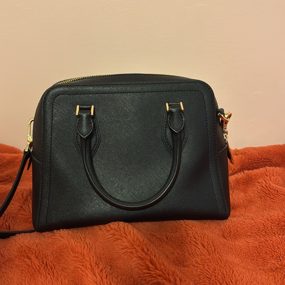 Black Michael Kors shoulder/crossbody bag. Used condition. - Picture 2 of 3